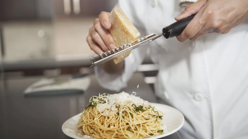 How to handle dairy products safely
