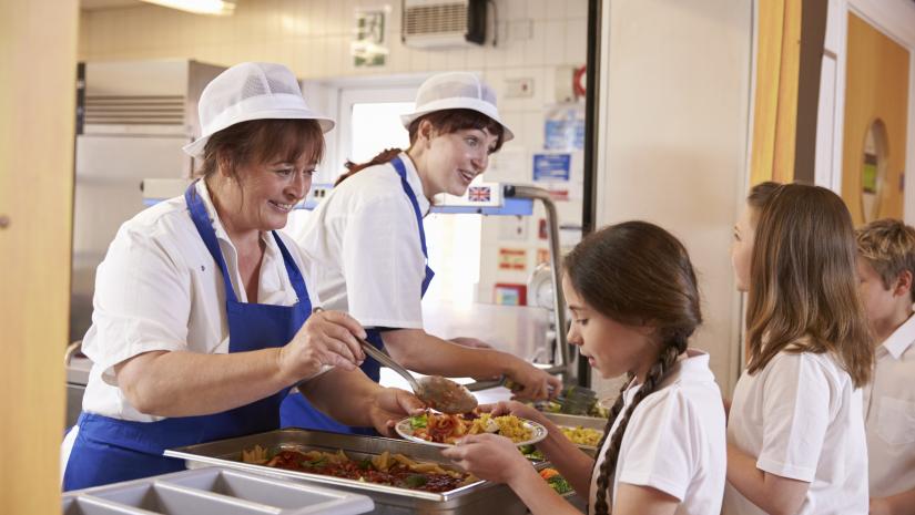 Managing Food Safety in School Cafeterias