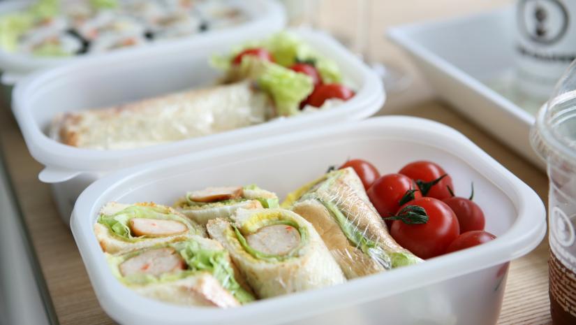 5 Easy & Healthy Bento Box Lunch Ideas - The Girl on Bloor